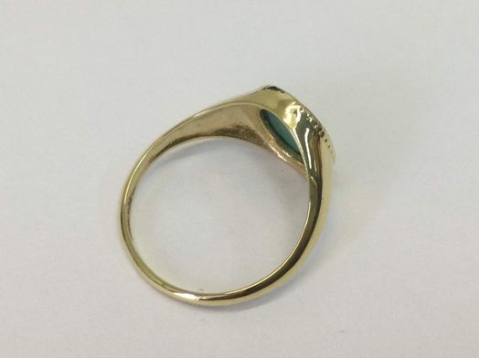 sello oro 18k con malaquita 
