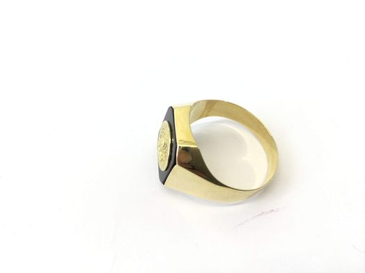 sello oro 18k con onix 