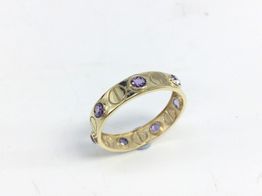 sello oro 18k con onix 