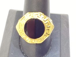selo ouro 18k com pedra con onix 