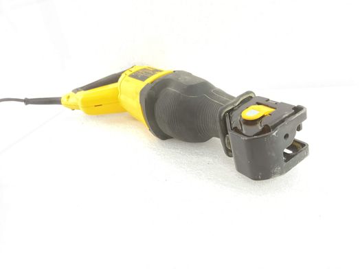 serra sabre dewalt dwe305