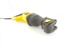 serra sabre dewalt dwe305