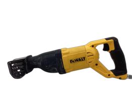 sierra sable dewalt dwe305-qs