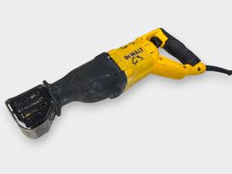 sierra sable dewalt dwe305