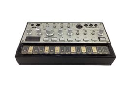 sintetizador korg volca bass