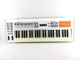 sintetizador m-audio venom