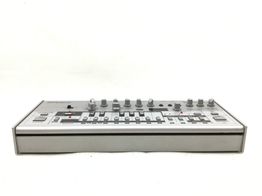 sintetizador roland tb-03