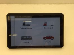 sistema navegacion gps garmin dezl lgv820