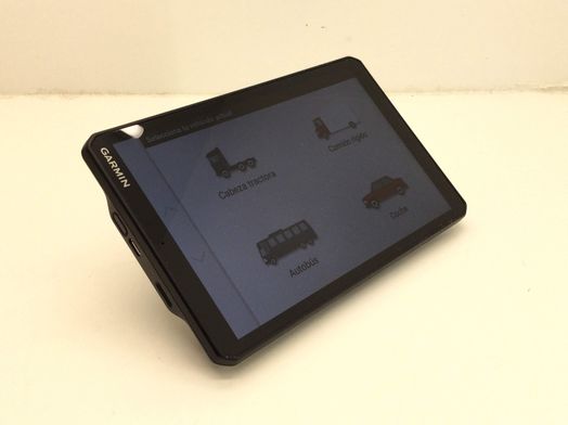 sistema navegacion gps garmin dezl lgv820
