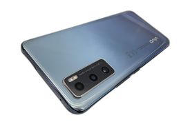 vivo y70