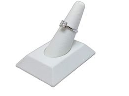 sortija oro 18k con diamante de laboratorio 