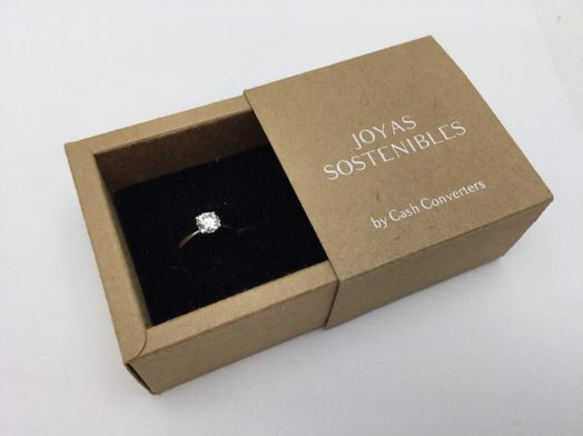 sortija oro 18k con diamante de laboratorio 