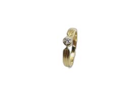 anel com adorno ouro 18k com pedra con diamante 