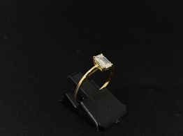 sortija oro 18k con diamante de laboratorio 