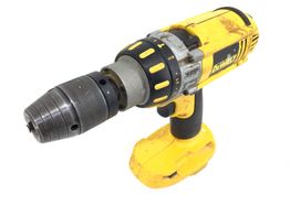 taladro a bateria dewalt dc925