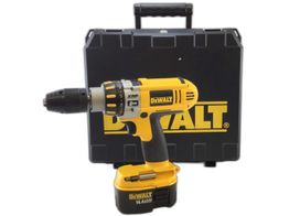 taladro a bateria dewalt dc935