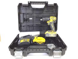 taladro a bateria dewalt dcd709