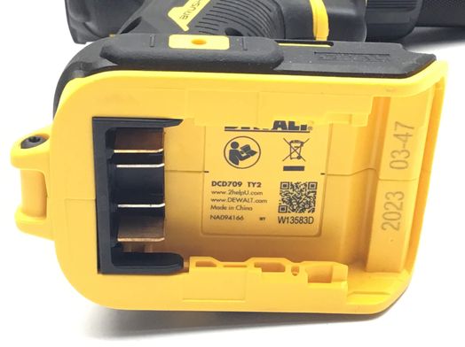 taladro a bateria dewalt dcd709d2t