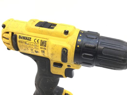 taladro a bateria dewalt dcd710