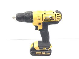 taladro a bateria dewalt dcd776