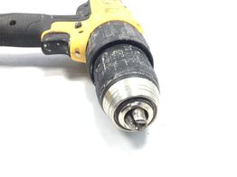 taladro a bateria dewalt dcd776