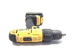 taladro a bateria dewalt dcd776