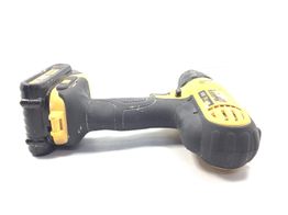 taladro a bateria dewalt dcd776