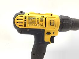 taladro a bateria dewalt dcd776