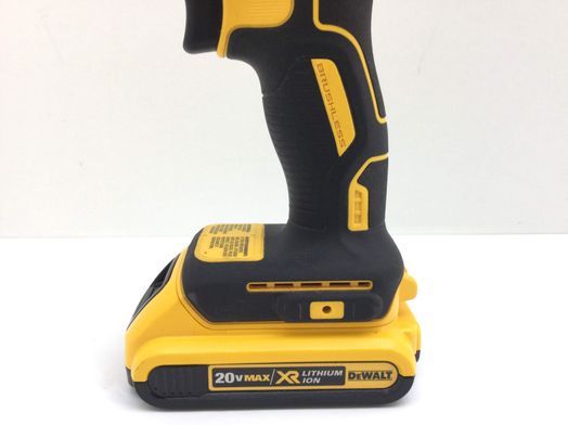 taladro a bateria dewalt dcd777