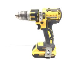 taladro a bateria dewalt dcd795
