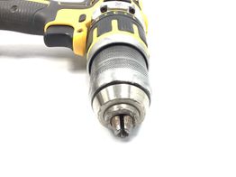 taladro a bateria dewalt dcd795