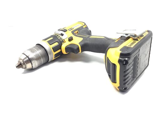 taladro a bateria dewalt dcd795