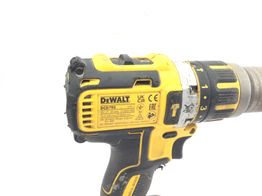 taladro a bateria dewalt dcd795