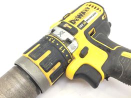 taladro a bateria dewalt dcd795