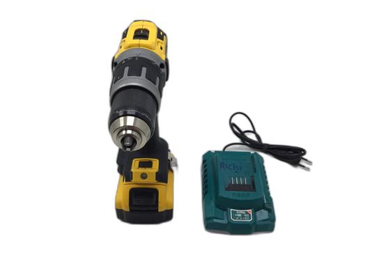 taladro a bateria dewalt dcd796