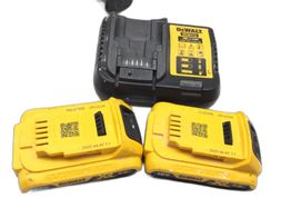 taladro a bateria dewalt dcd796