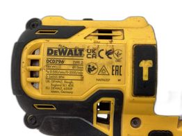 taladro a bateria dewalt dcd796