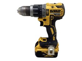 taladro a bateria dewalt dcd796