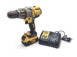 taladro a bateria dewalt dcd995