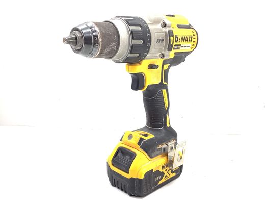 taladro a bateria dewalt dcd996