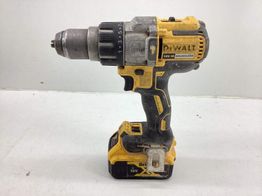 taladro a bateria dewalt dcd996