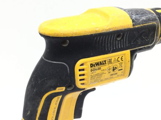taladro a bateria dewalt dcf620