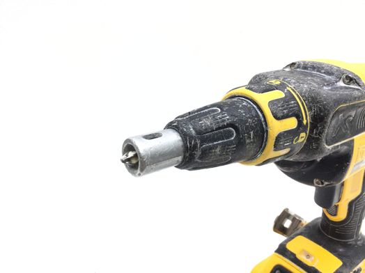 taladro a bateria dewalt dcf620