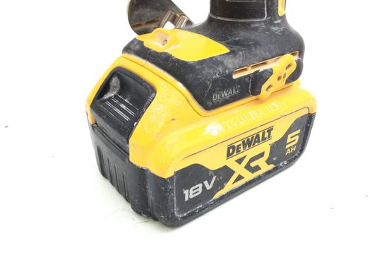 taladro a bateria dewalt dcf620