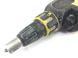 taladro a bateria dewalt dcf620