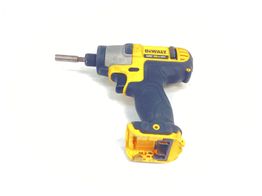 taladro a bateria dewalt dcf815