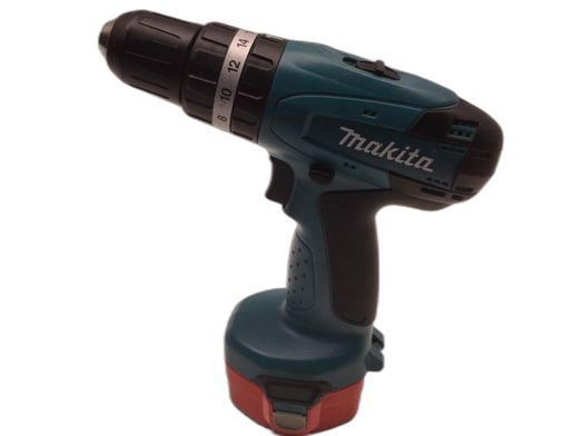 taladro a bateria makita 8281d
