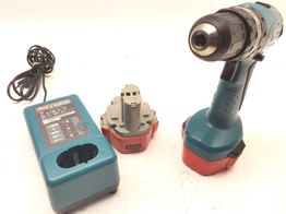 taladro a bateria makita 8281d