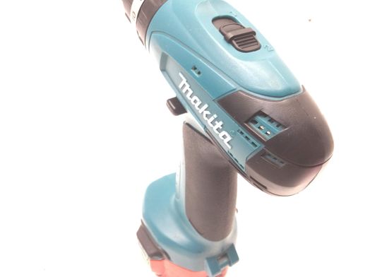taladro a bateria makita 8281d