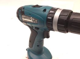taladro a bateria makita 8281d
